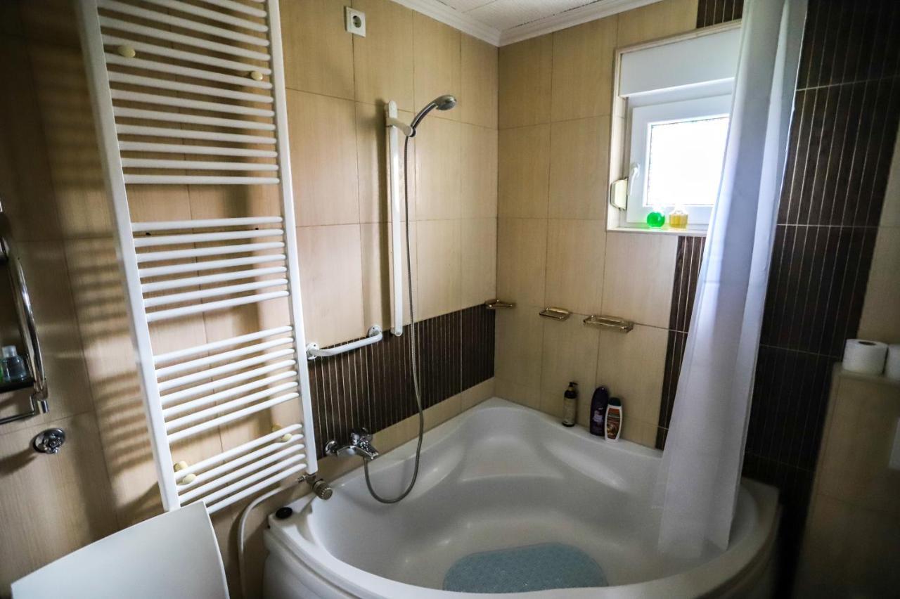 Apartman Veronika Ðakovo 外观 照片